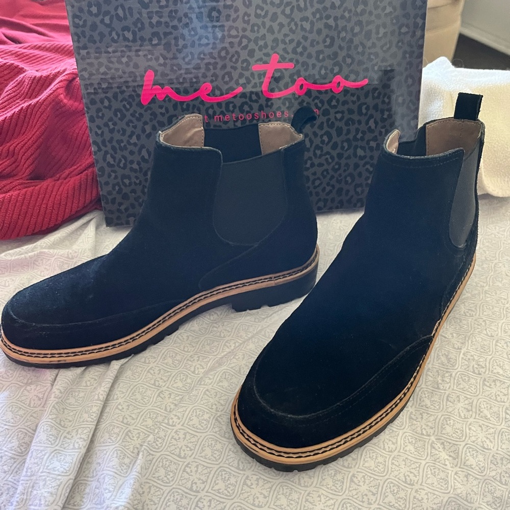 Me Too black suede booties size 9